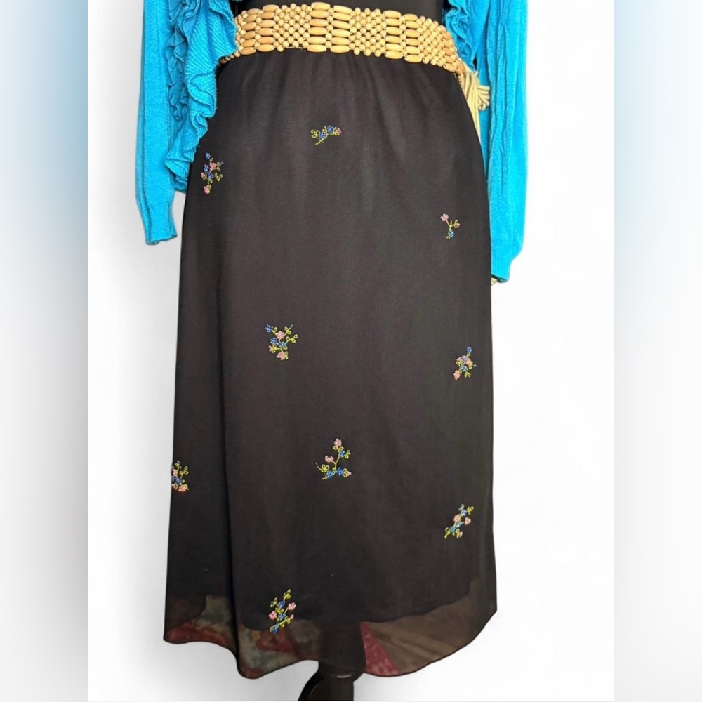 Vintage BCBG Y2K Black Midi Net Skirt With Pink&Blue Beaded Embroidered Flowers